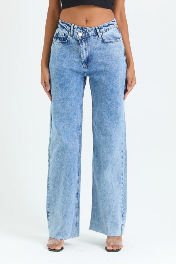 Wide Leg Jeans With Asymmetric Waistband - Image 2