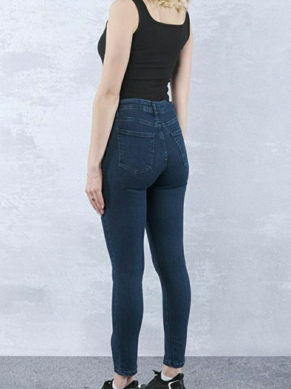 Front Slit - Skinny Jeans - Image 4