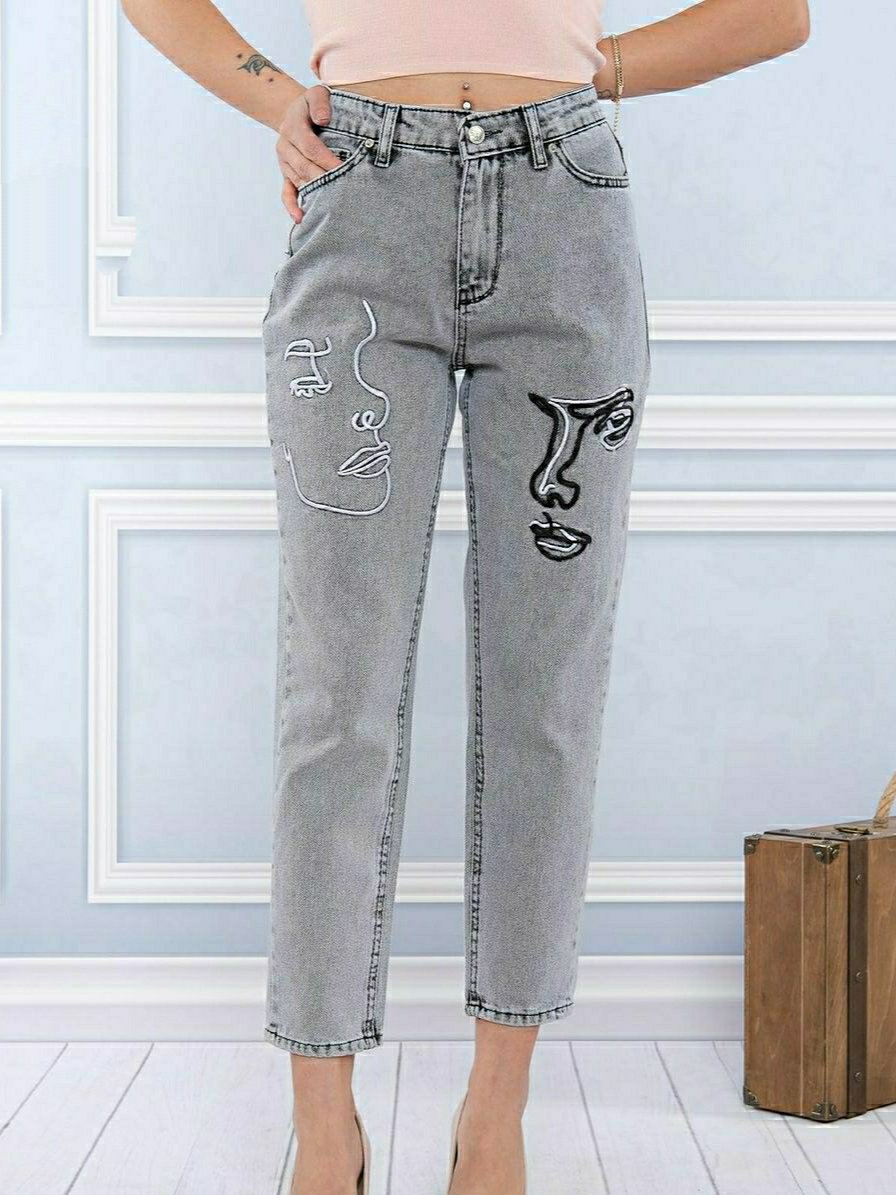 MoM Jean With Embroidery Model [GREY]