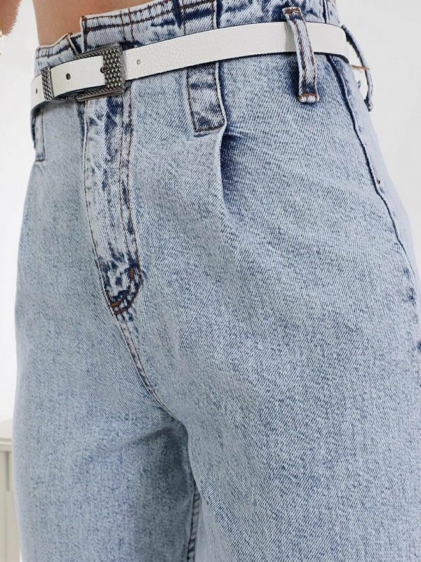 Slouchy Jeans With Belt [SNOW] - Image 5