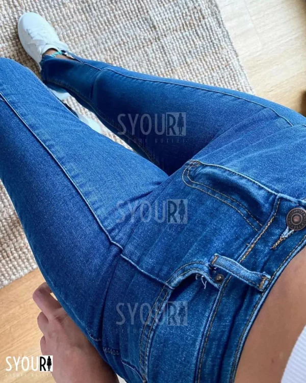 Front Slit - Skinny Jeans - Image 3