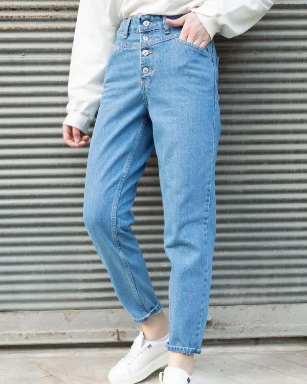 MoM Jeans - Image 3